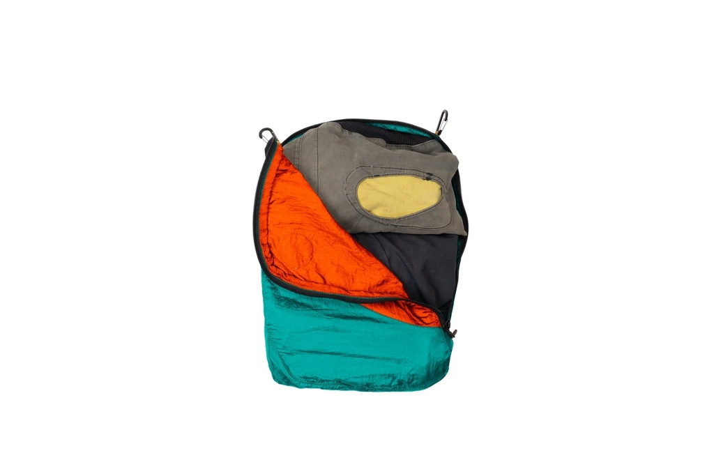 Travel Cube L