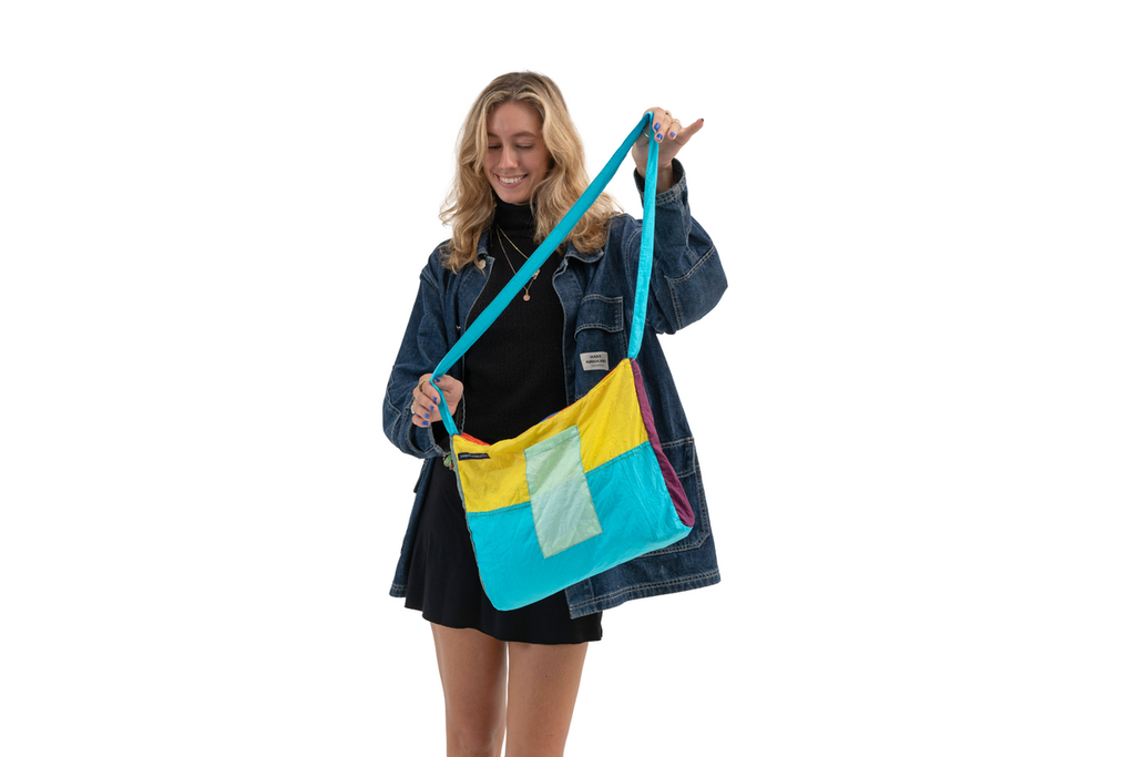 [TMEMZU] ZIPPER BAG Medium  (Unique (🌈), Unique (🌈))